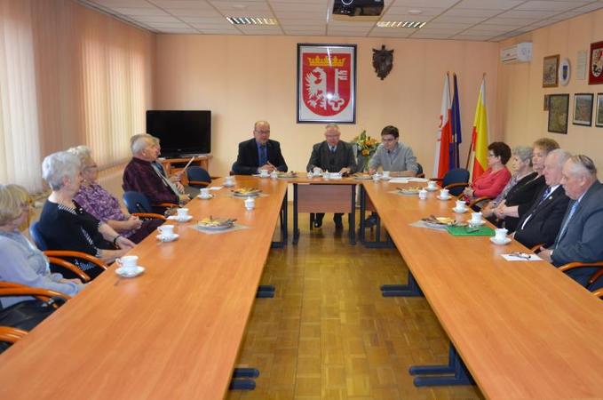 Seniorzy w Rogoźnie także będą mieć swóją radę (fot. UM Rogoźno)