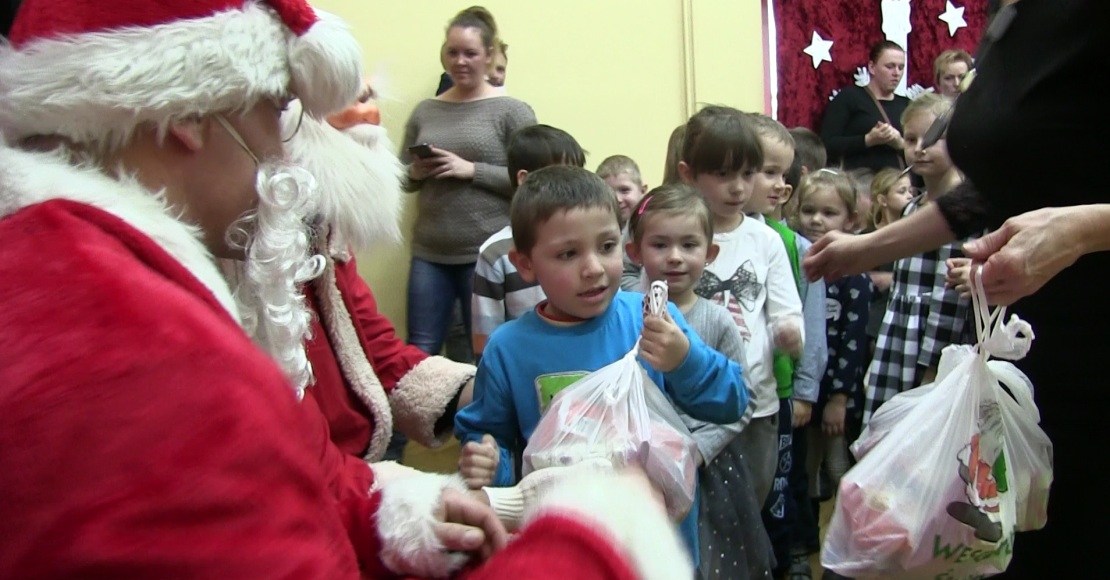 opowiesc wigilijna dickensa w szkole podstawowej w pruscach