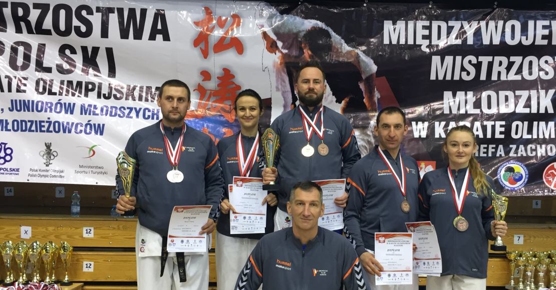 Obornicki Klub Karate z workiem medali (foto)