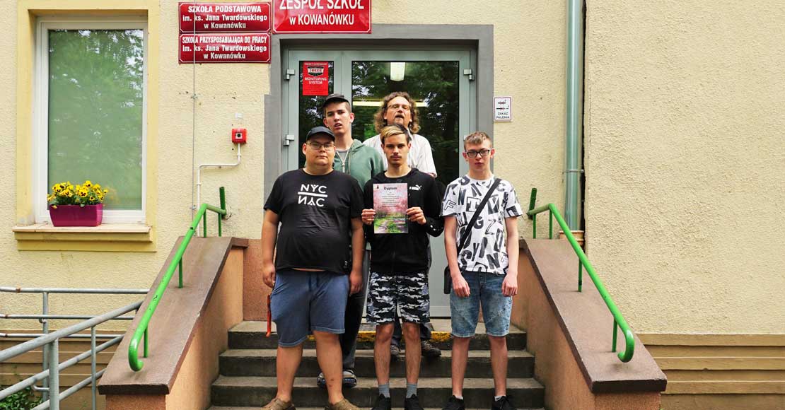 foto: Zesp&oacute;ł Szk&oacute;ł w Kowan&oacute;wku