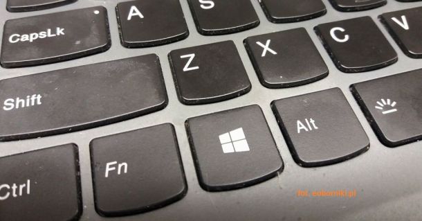 policja walczy z cyberprzemoca i ostrzega