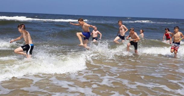 oboz sportowy karate team w miedzywodziu