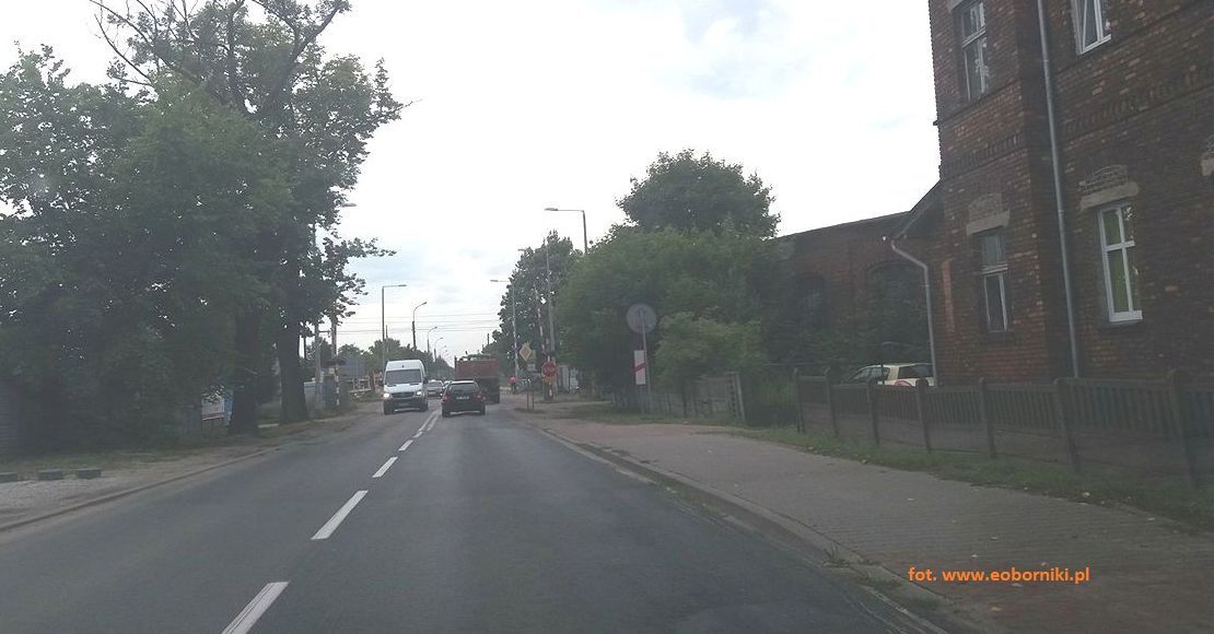 zamykaja na miesiac pzejazd kolejowy w rogoznie. beda objazdy